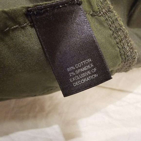 White House Black Market Army Green Cargo Skirt Size 4 - Picture 12 of 13